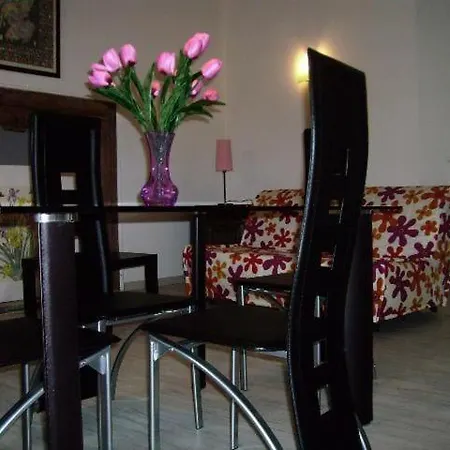 Apartment Glicine In *